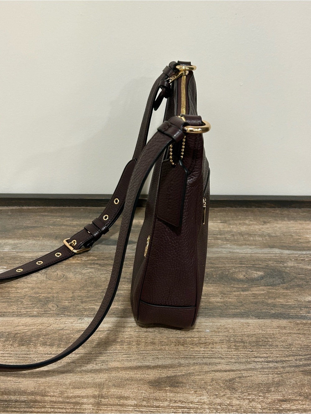 Coach C1648 Ellie File Bag Pebbled Leather Adjust Crossbody Gold tone hardware - Picture 3 of 11